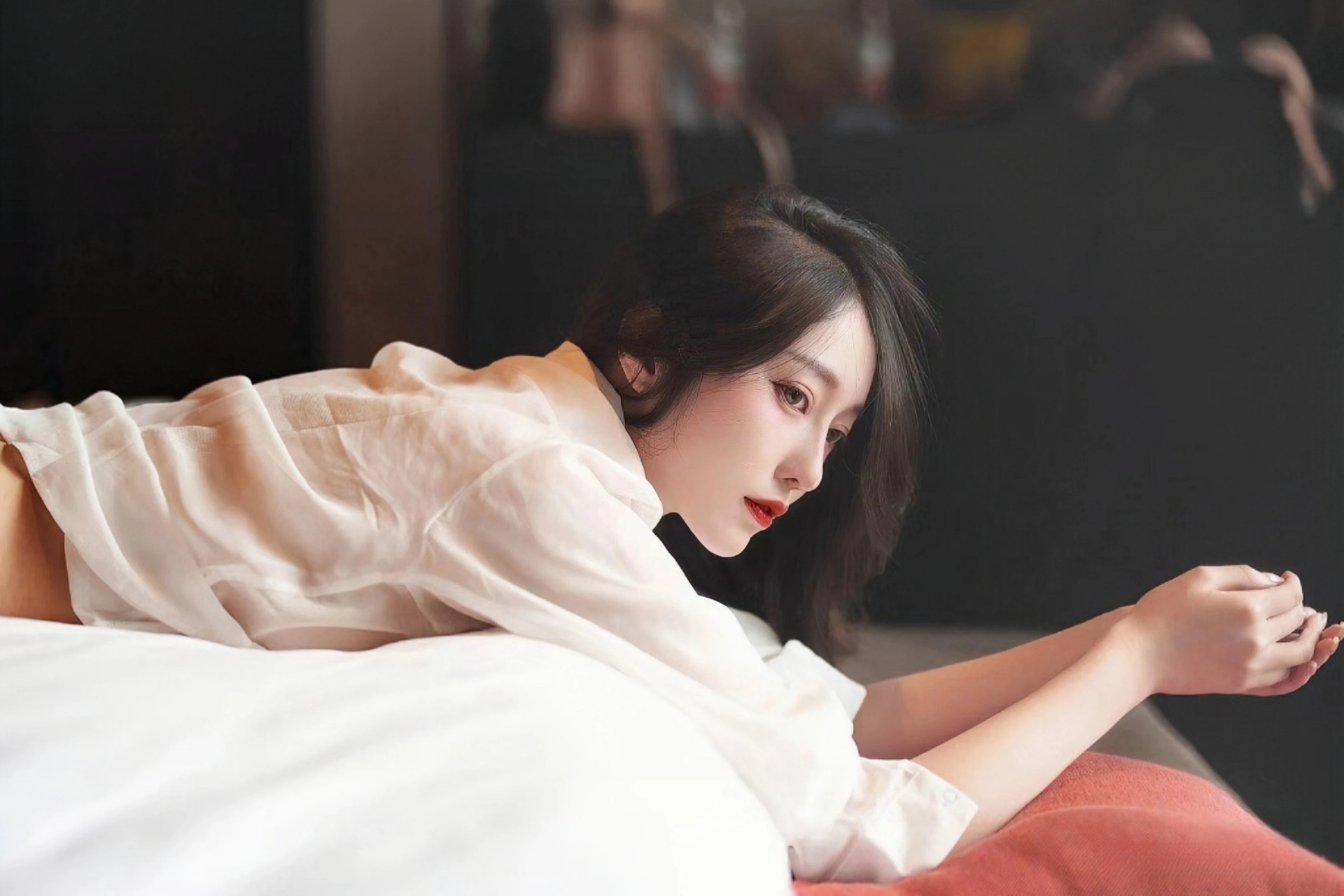 环卫工翻8吨垃圾找回儿童手表，大同最新回应，多个细节披露→